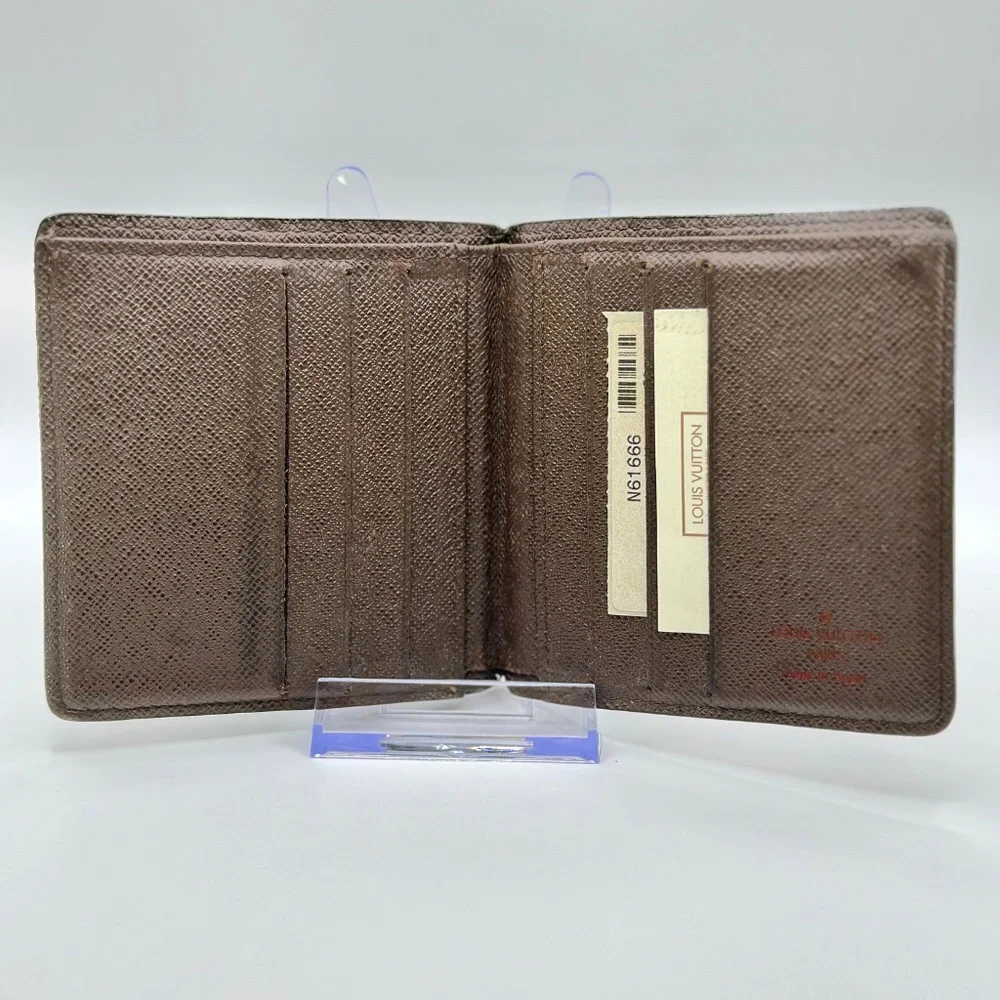 Louis Vuitton Damier Ebene 6-Slot Bifold Wallet - Picture 4 of 14